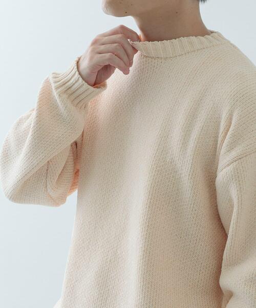 ITEMS URBANRESEARCH（アイテムズ アーバンリサーチ）の「モール クルーネック ニット（ニット/セーター・メンズ・ブラック/ベージュ/アイボリー/チャコールグレー・MEDIUM/LARGE）」の5枚目の写真