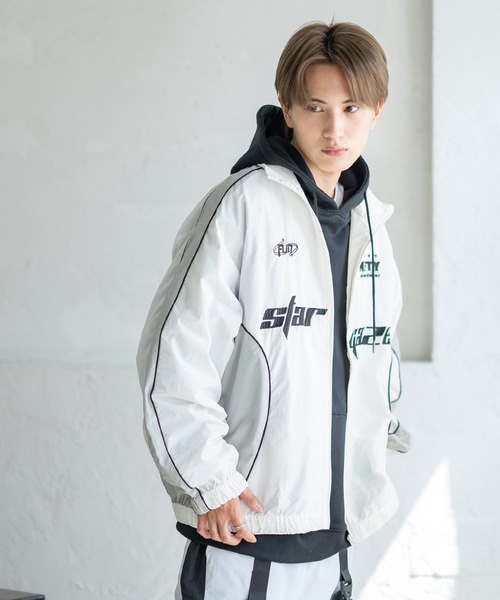 improves（インプローブス）の「ゲームユニフォーム ナイロンジャケット（ブルゾン・メンズ・ホワイト/ネイビー/チャコール/ブラック・MEDIUM/LARGE）」の5枚目の写真