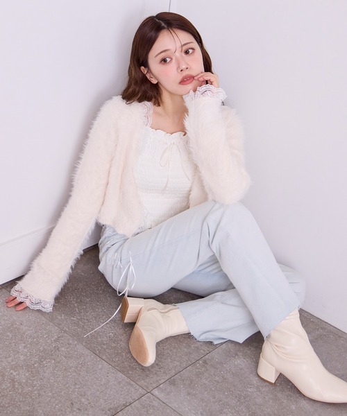 one after another NICE CLAUP（ワンアフターアナザーナイスクラップ）の「レースフェザーカーディガン（カーディガン/ボレロ・レディース・モカ/ベージュ/オフホワイト/チャコールグレー・FREE）」の11枚目の写真