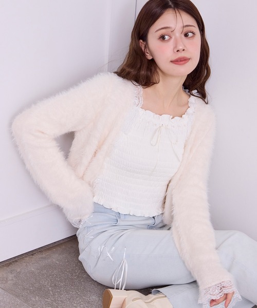 one after another NICE CLAUP（ワンアフターアナザーナイスクラップ）の「レースフェザーカーディガン（カーディガン/ボレロ・レディース・モカ/ベージュ/オフホワイト/チャコールグレー・FREE）」の10枚目の写真