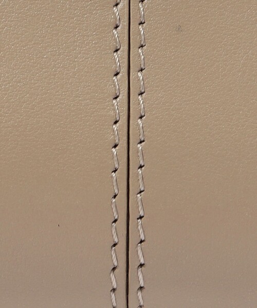 CAFUNE（カフネ）の「【別注】CAFUNE STANCE WALLET ハンドバッグ（ハンドバッグ・レディース・ライトベージュ・FREE）」の14枚目の写真