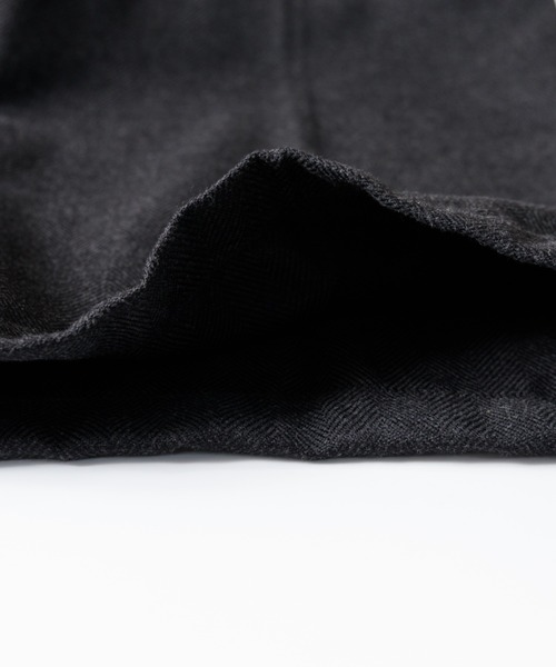 NYLAUS(ナイラス)の「ヘリンボン ポリツイード タック バギーイージーパンツ(スラックス・メンズ・チャコール/ネイビー/ブラウン/ブラック・M/L/XL/S)」の10枚目の写真