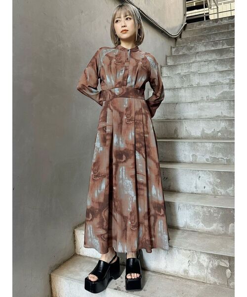 MURUA（ムルーア）の「ニュアンスマキシパターンワンピース