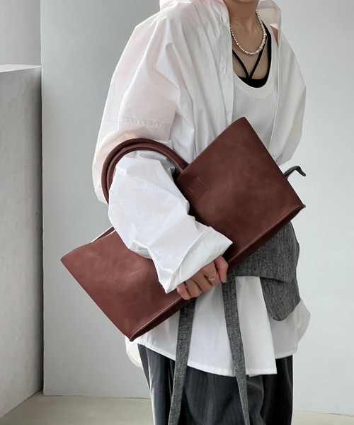 chuclla(チュクラ)の「スエードライク スクエアトート cha25s003(ハンドバッグ・レディース・ブラック/ブラウン/キャメル・FREE)」の22枚目の写真