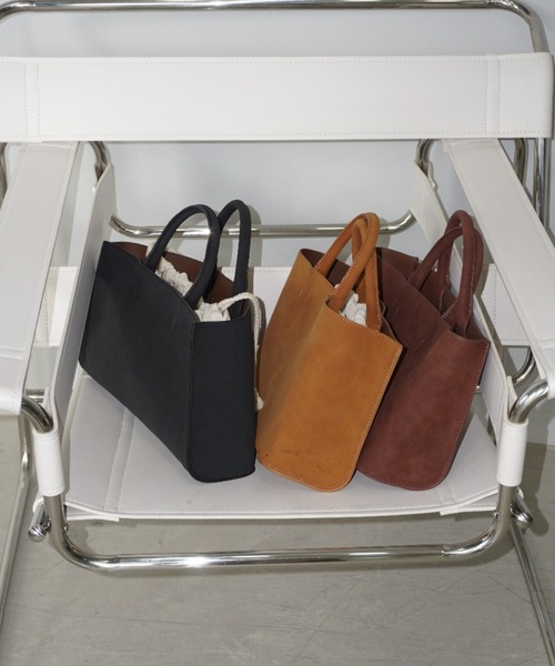 chuclla(チュクラ)の「スエードライク スクエアトート cha25s003(ハンドバッグ・レディース・ブラック/ブラウン/キャメル・FREE)」の10枚目の写真