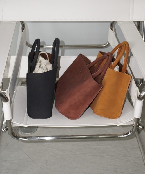 chuclla(チュクラ)の「スエードライク スクエアトート cha25s003(ハンドバッグ・レディース・ブラック/ブラウン/キャメル・FREE)」の12枚目の写真