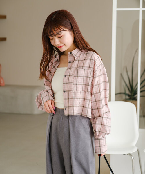 Kastane（カスタネ）の「カットアウトチェッククロップドシャツ（シャツ/ブラウス・レディース・ピンク/ブルー・FREE）」の13枚目の写真