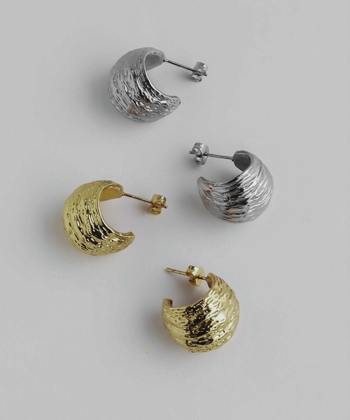 abaskdesign(アバスクデザイン)の「金属アレルギー対応 ウェーブラインピアス(ピアス(両耳用)・レディース・シルバー/ゴールド・FREE)」の6枚目の写真