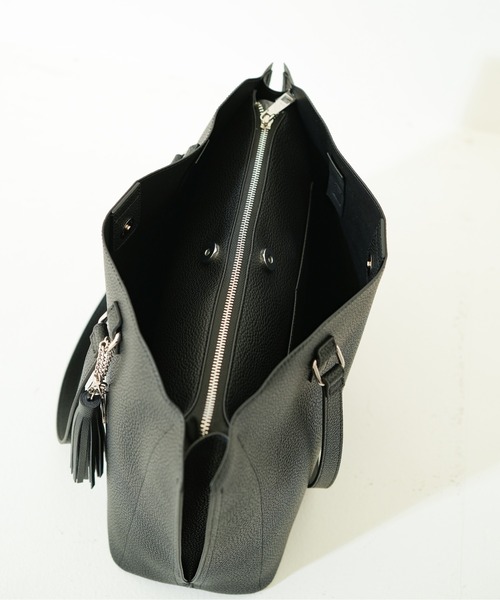MURUA(ムルーア)の「【MURUA/ムルーア】 TASSEL SERIES トートバッグ(トートバッグ・レディース・ネイビー/ブラック/ライトグレー・FREE)」の5枚目の写真