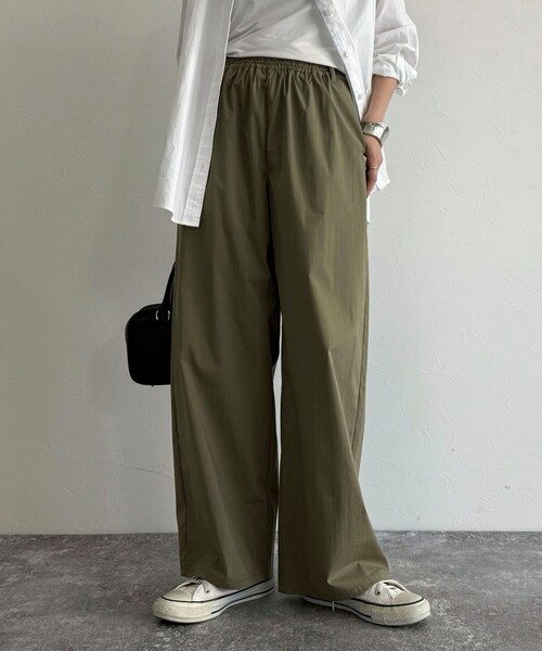 fredy emue（フレディエミュ）の「コットンナイロンストレッチセミワイドパンツ（その他パンツ・レディース・ブラック/カーキ/ベージュ/ピンク・36/38）」の3枚目の写真