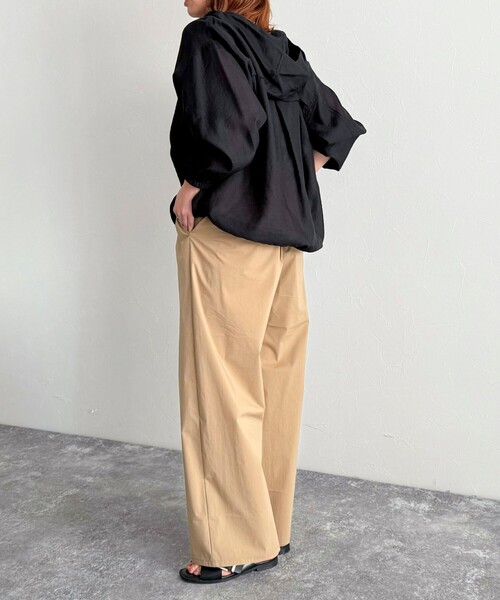 fredy emue（フレディエミュ）の「コットンナイロンストレッチセミワイドパンツ（その他パンツ・レディース・ブラック/カーキ/ベージュ/ピンク・36/38）」の17枚目の写真