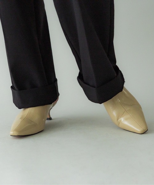 LE VERNIS(ル・ベルニ)の「LE VERNIS(ル・ベルニ)Cover mule(パンプス・レディース・ブルー/ベージュ・24/23.5/24.5)」の12枚目の写真