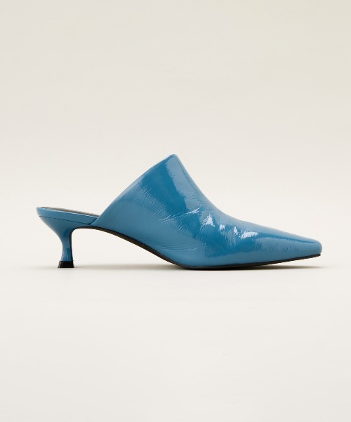 LE VERNIS(ル・ベルニ)の「LE VERNIS(ル・ベルニ)Cover mule(パンプス・レディース・ブルー/ベージュ・24/23.5/24.5)」の17枚目の写真