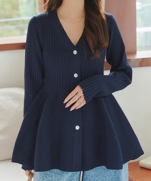 KOBE LETTUCE（コウベレタス）の「Vネックペプラムリブカーディガン（カーディガン/ボレロ・レディース・ネイビー/ホワイト/ピンク/ブラック/ブルー/ネイビー系/アイボリー/カーキ/ボルドー/ピンク系/ミント/グレー系・M）」の17枚目の写真