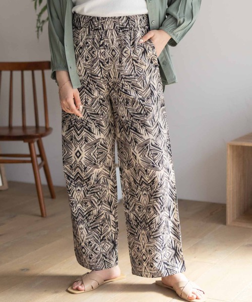 Howdy Marie（ハウディ―マリー）の「Howdy Marie インドファブリック 綿麻ワイドパンツ（その他パンツ・レディース・ブラック系2/ブラック系1/ブラック系3/キナリ・M/L）」の7枚目の写真