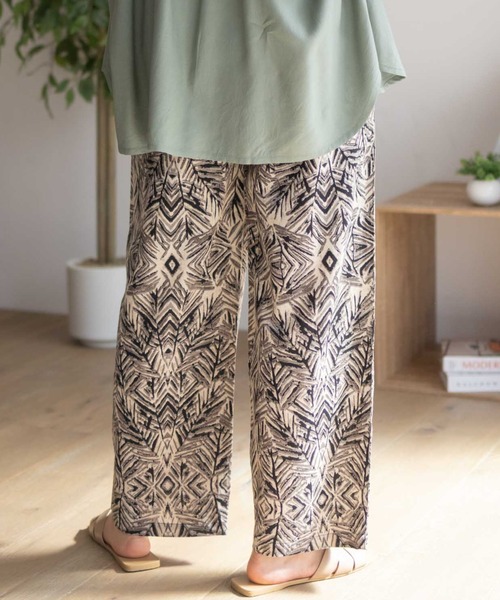 Howdy Marie（ハウディ―マリー）の「Howdy Marie インドファブリック 綿麻ワイドパンツ（その他パンツ・レディース・ブラック系2/ブラック系1/ブラック系3/キナリ・M/L）」の10枚目の写真