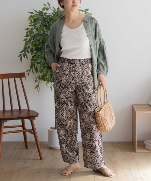 Howdy Marie（ハウディ―マリー）の「Howdy Marie インドファブリック 綿麻ワイドパンツ（その他パンツ・レディース・ブラック系2/ブラック系1/ブラック系3/キナリ・M/L）」の5枚目の写真