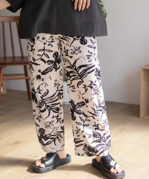 Howdy Marie（ハウディ―マリー）の「Howdy Marie インドファブリック 綿麻ワイドパンツ（その他パンツ・レディース・ブラック系2/ブラック系1/ブラック系3/キナリ・M/L）」の14枚目の写真