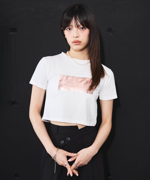 DIP IN CHOCOLATE(ディップインチョコレート)の「箔プリントクロップドTシャツ【DIP IN CHOCOLATE】(Tシャツ/カットソー・レディース・ブラック/ピンク/ゴールド/シルバーグレー・F)」の19枚目の写真