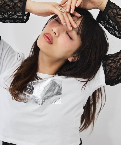 DIP IN CHOCOLATE(ディップインチョコレート)の「箔プリントクロップドTシャツ【DIP IN CHOCOLATE】(Tシャツ/カットソー・レディース・ブラック/ピンク/ゴールド/シルバーグレー・F)」の13枚目の写真