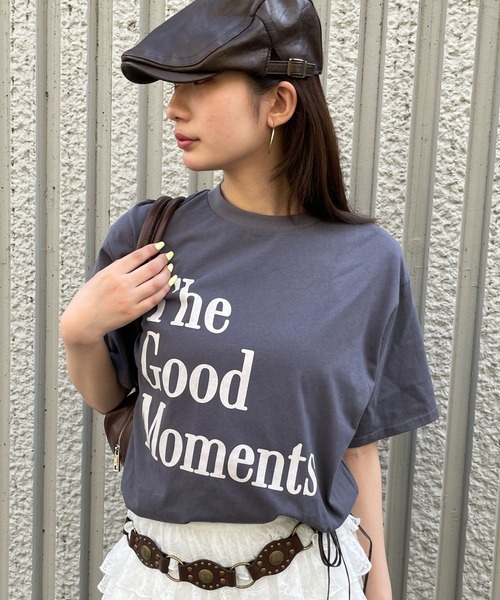 FOREVER 21（フォーエバー トゥエンティーワン）の「【2025SS】レタリングロゴビッグTシャツ（Tシャツ/カットソー・レディース・ブラック/グレー/ナチュラル・FREE）」の2枚目の写真