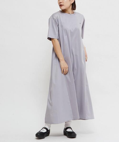 CONVERSE TOKYO(コンバーストウキョウ)の「BACK GATHER DOCKING DRESS(ワンピース・レディース・ブルー/ブラック/ライトグレー・FREE)」の1枚目の写真