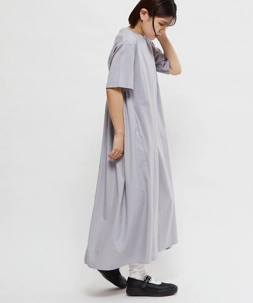 CONVERSE TOKYO(コンバーストウキョウ)の「BACK GATHER DOCKING DRESS(ワンピース・レディース・ブルー/ブラック/ライトグレー・FREE)」の9枚目の写真