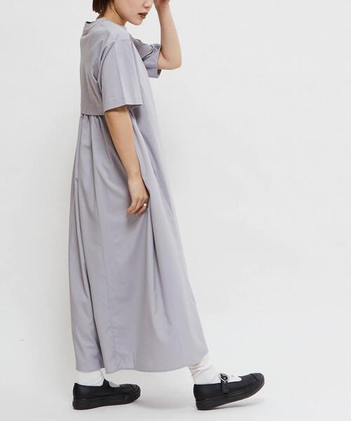 CONVERSE TOKYO(コンバーストウキョウ)の「BACK GATHER DOCKING DRESS(ワンピース・レディース・ブルー/ブラック/ライトグレー・FREE)」の8枚目の写真