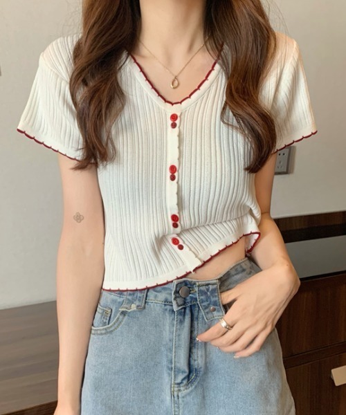 SHEPP(シープ)の「配色 ボタン リブ メロウデザイン ニットソー(Tシャツ/カットソー・レディース・ブラック/ホワイト/レッド・F)」の8枚目の写真