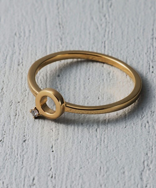 and cloud(アンドクラウド)の「Minimum Circle Black-Gray Diamond Ring(リング・レディース・イエローゴールド/シルバー/ブラック・9号/15号/13号/11号)」の5枚目の写真