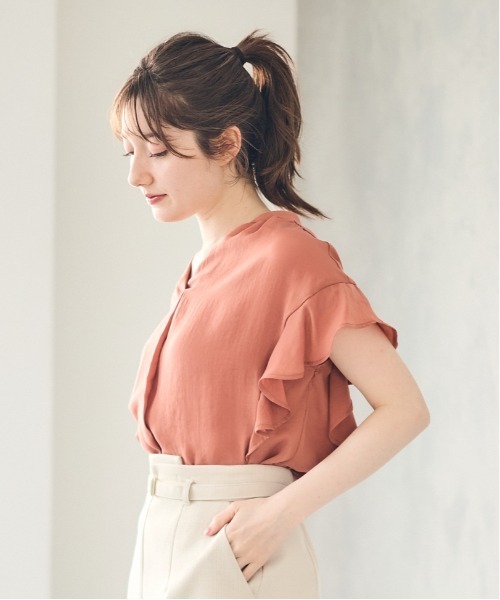 12Twelve Agenda（トゥエルブ　アジェンダ）の「NANOTEXキーネックフリルスリーブブラウス（シャツ/ブラウス・レディース・オフホワイト/ネイビー/イエロー/コーラル・M）」の7枚目の写真