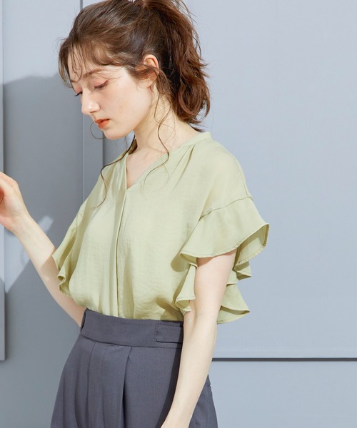 12Twelve Agenda（トゥエルブ　アジェンダ）の「NANOTEXキーネックフリルスリーブブラウス（シャツ/ブラウス・レディース・オフホワイト/ネイビー/イエロー/コーラル・M）」の17枚目の写真