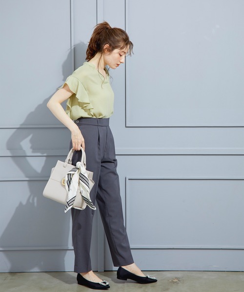 12Twelve Agenda（トゥエルブ　アジェンダ）の「NANOTEXキーネックフリルスリーブブラウス（シャツ/ブラウス・レディース・オフホワイト/ネイビー/イエロー/コーラル・M）」の21枚目の写真