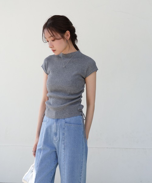 Bab(バブ)の「プチハイネックサイドシャーリングトップス(Tシャツ/カットソー・レディース・グレー/ブラック/アイボリー/ブラウン・M)」の15枚目の写真
