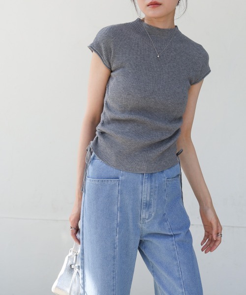 Bab(バブ)の「プチハイネックサイドシャーリングトップス(Tシャツ/カットソー・レディース・グレー/ブラック/アイボリー/ブラウン・M)」の18枚目の写真