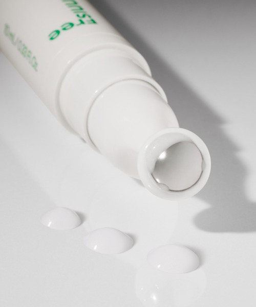 INNISFREE(イニスフリー)の「グリーンティー ヒアルロン アイ&フェイスボール(まつ毛/アイケア・レディース・その他・FREE)」の5枚目の写真