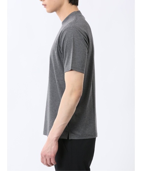 TAKA-Q（タカキュー）の「【接触冷感 ストレッチ】タカキュー スロープネック 半袖Tシャツ（Tシャツ/カットソー・メンズ・ネイビー/ブラック/グレー/ホワイト・MEDIUM/LARGE/X-LARGE/S）」の11枚目の写真