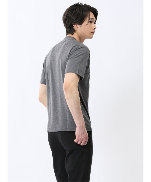 TAKA-Q（タカキュー）の「【接触冷感 ストレッチ】タカキュー スロープネック 半袖Tシャツ（Tシャツ/カットソー・メンズ・ネイビー/ブラック/グレー/ホワイト・MEDIUM/LARGE/X-LARGE/S）」の17枚目の写真