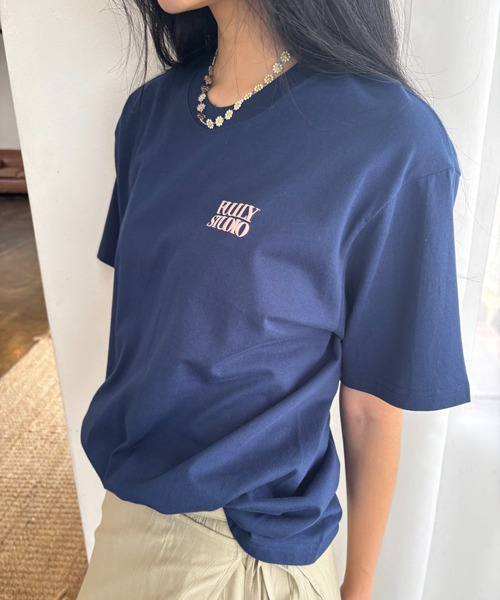 FUULLY STUDIO(フーリィーステューディオ)の「FUULLY STUDIOオリジナルT(Tシャツ/カットソー・レディース・ネイビー/ピンク/ホワイト/ライトイエロー・FREE)」の2枚目の写真