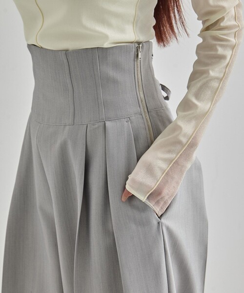 UNITED TOKYO(ユナイテッドトウキョウ)の「Corset Trousers|セットアップ/オケージョン/春服/オフィスカジュアル(その他パンツ・レディース・ダークグレー/ライトグレー・1/2)」の10枚目の写真