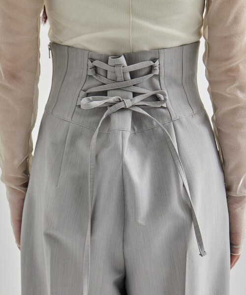UNITED TOKYO(ユナイテッドトウキョウ)の「Corset Trousers|セットアップ/オケージョン/春服/オフィスカジュアル(その他パンツ・レディース・ダークグレー/ライトグレー・1/2)」の12枚目の写真