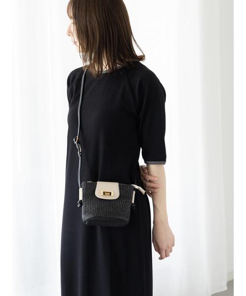 Te chichi TERRASSE(テチチテラス)の「雑材ミニショルダーバッグ《2025summer catalog item》(ハンドバッグ・レディース・オフホワイト/ブラック・F)」の8枚目の写真