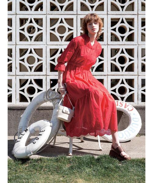 Te chichi TERRASSE(テチチテラス)の「雑材ミニショルダーバッグ《2025summer catalog item》(ハンドバッグ・レディース・オフホワイト/ブラック・F)」の6枚目の写真