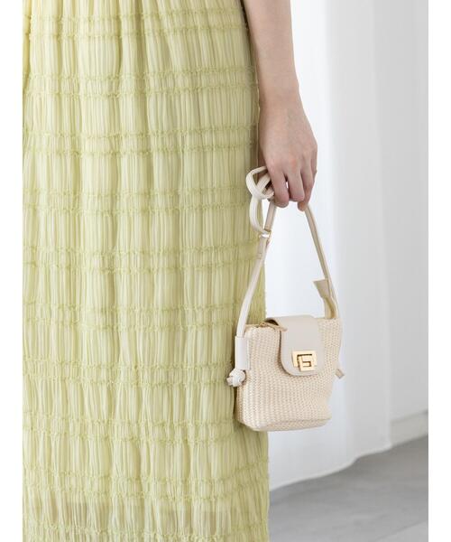 Te chichi TERRASSE(テチチテラス)の「雑材ミニショルダーバッグ《2025summer catalog item》(ハンドバッグ・レディース・オフホワイト/ブラック・F)」の5枚目の写真