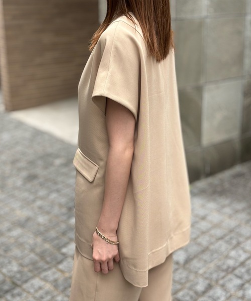 Emma Taylor(エマテイラー)の「リネンライクフラップポケットプルオーバー(Tシャツ/カットソー・レディース・ブラック/ベージュ/インディゴブルー・FREE)」の7枚目の写真