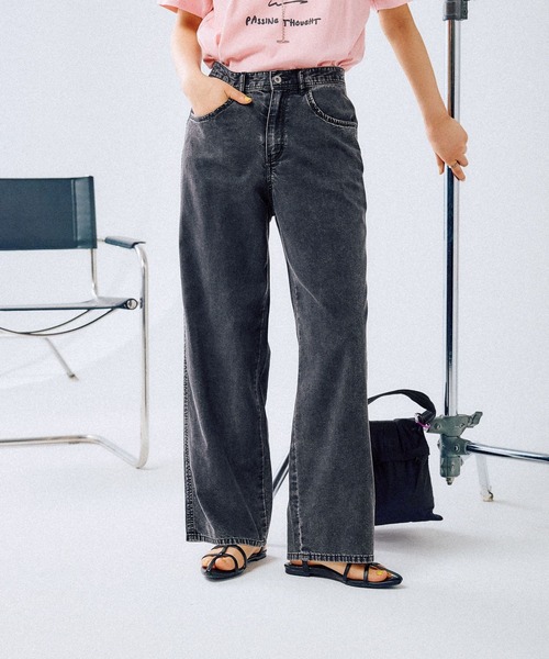 LEPSIM(レプシィム)の「ストレートデニムパンツ 290487(デニムパンツ・レディース・チャコールグレー/ネイビー/ブルー・MEDIUM/LARGE)」の1枚目の写真