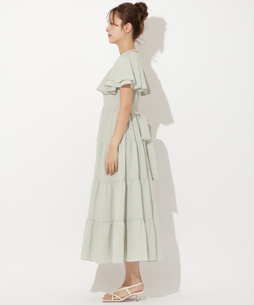 AND COUTURE(アンドクチュール)の「ギャザーVネックティアードワンピース(ワンピース・レディース・ボルドー/サックスブルー/ブラック/オフホワイト/ミント・FREE)」の7枚目の写真