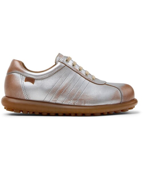 CAMPER（カンペール）の「[カンペール] PELOTAS ARIEL / レザースニーカー（スニーカー・レディース・シルバー・25.0cm/23.5cm/23.0cm）」の2枚目の写真