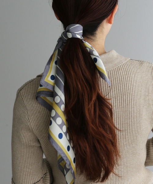 colleca la(コレカラ)の「ストライプ×ドット柄スカーフ(バンダナ/スカーフ・レディース・グレー/ベージュ・FREE)」の10枚目の写真