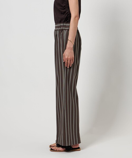 TO UNITED ARROWS（トゥーユナイテッドアローズ）の「【別注】＜CURRENTAGE for TO UNITED ARROWS＞ストライプ パンツ（その他パンツ・レディース・ダークブラウン・FREE）」の9枚目の写真